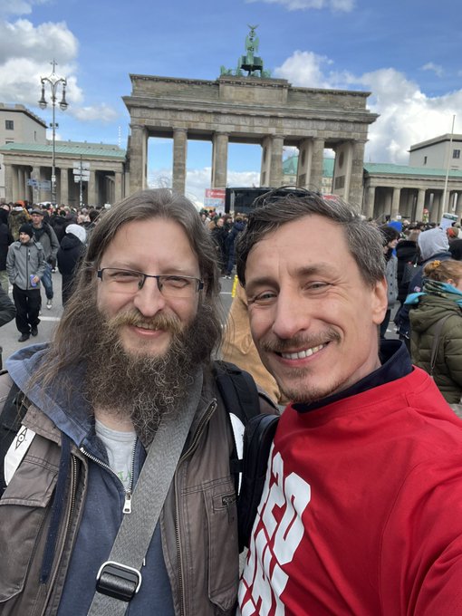 Einer der besten Tage meines Lebens 🥰 @_hanfnah_ @hanfparade @hanfverband @OrangeUtane @Gre_Goa @docsteinmetz<a class="tags" target="_blank" title="On Twitter" href="/?out=eyJ0eXAiOiJKV1QiLCJhbGciOiJIUzUxMiJ9.eyJpYXQiOjE3MjM3MjQ1NTMsImlzcyI6InR3cG9ybnN0YXJzLmNvbSIsIm5iZiI6MTcyMzcyNDU1MywiZXhwIjoxNzU1MjYwNTUzLCJyZWRpcmVjdF91cmwiOiJodHRwczovL3R3aXR0ZXIuY29tL19oYW5mbmFoXyJ9.VWuktIxG5DQfWNhIRabEDo_kdaHNmpgo4gKqNvJ42Aim6eFWBBwEERgRfevZdGSM1vgkE_dwu5LBpFTOZrmlvA">@_hanfnah_</a><a href="/tag/weedmob"class="tags"><span>#weedmob</span></a><a href="/tag/hughhanfnah"class="tags"><span>#hughhanfnah</span></a>