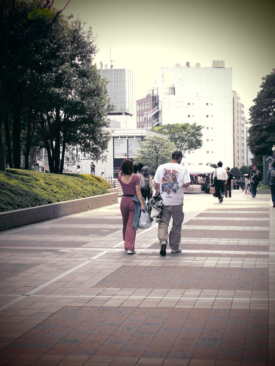 新宿

#カメラ #カメラ好きな人と繋がりたい #写真好きな人と繋がりたい  #スナップ写真 #snapshot #街撮り #風景写真 #お写ん歩 #streetphotography