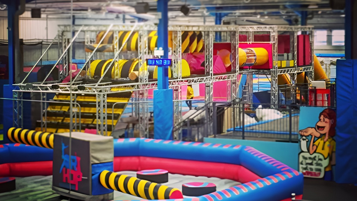 UK_TAF's tweet image. A course that would make a ninja proud! The TAF team designed a custom #NinjaCourse, utilizing TAF FT34 and FT32 #truss, and have it fit perfectly within its client’s space. Contact us on 01922 495 396 or sales@taf-uk.com. taf-uk.com

#thefactory #closertoyou