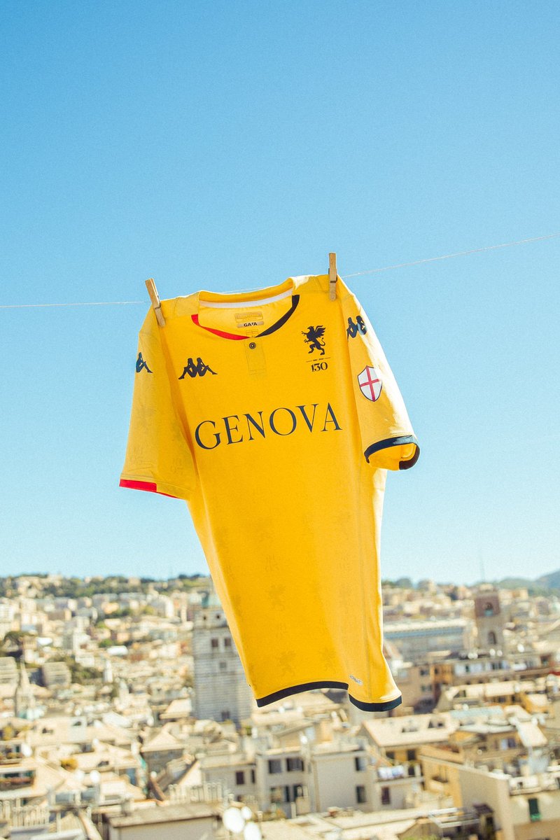 Les maillots du Genoa pour la Saint-Georges sont trop frais !! 🏴󠁧󠁢󠁥󠁮󠁧󠁿