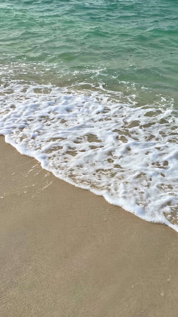 q00v_'s tweet photo. The sea fixes everything https://t.co/wTBDThClFj