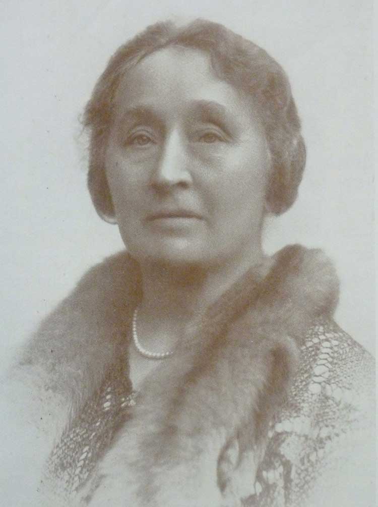 #INWED Spotlight Series: Lady Katharine Parsons co-founded @WES1919, advocated for women in engineering, & helped revolutionise electricity & marine transport with her work on steam turbines. A true pioneer for #WomenInSTEM! #EnhancedByEngineering #WomensEngineeringSociety #STEM