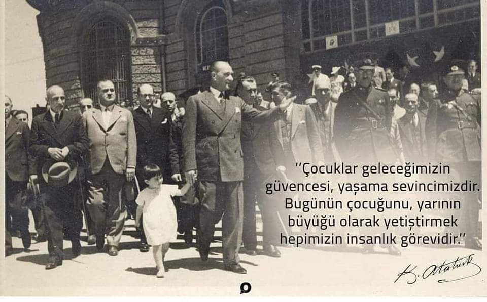 Ulu Önder Mareşal Gazi Mustafa Kemal ATATÜRK'ün ışığında;
23 Nisan Ulusal Egemenlik ve Çocuk Bayramımız kutlu olsun...