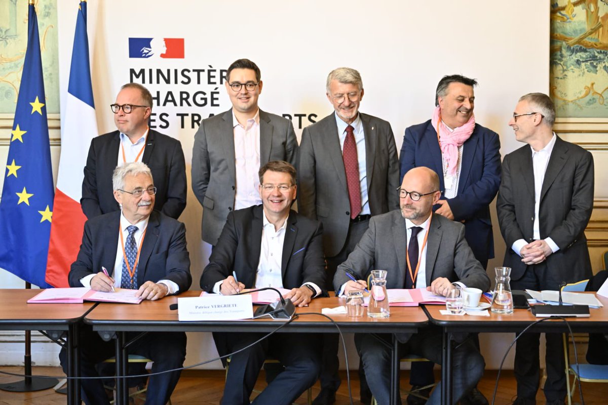 Aux côtés du @GART_officiel et de @Regionsdefrance, nous engageons le travail collectif pour la mise en place d’un titre unique de transport, utilisable partout en France, quel que soit le réseau emprunté. Pour simplifier la vie des Français tout en développant l’attractivité des…