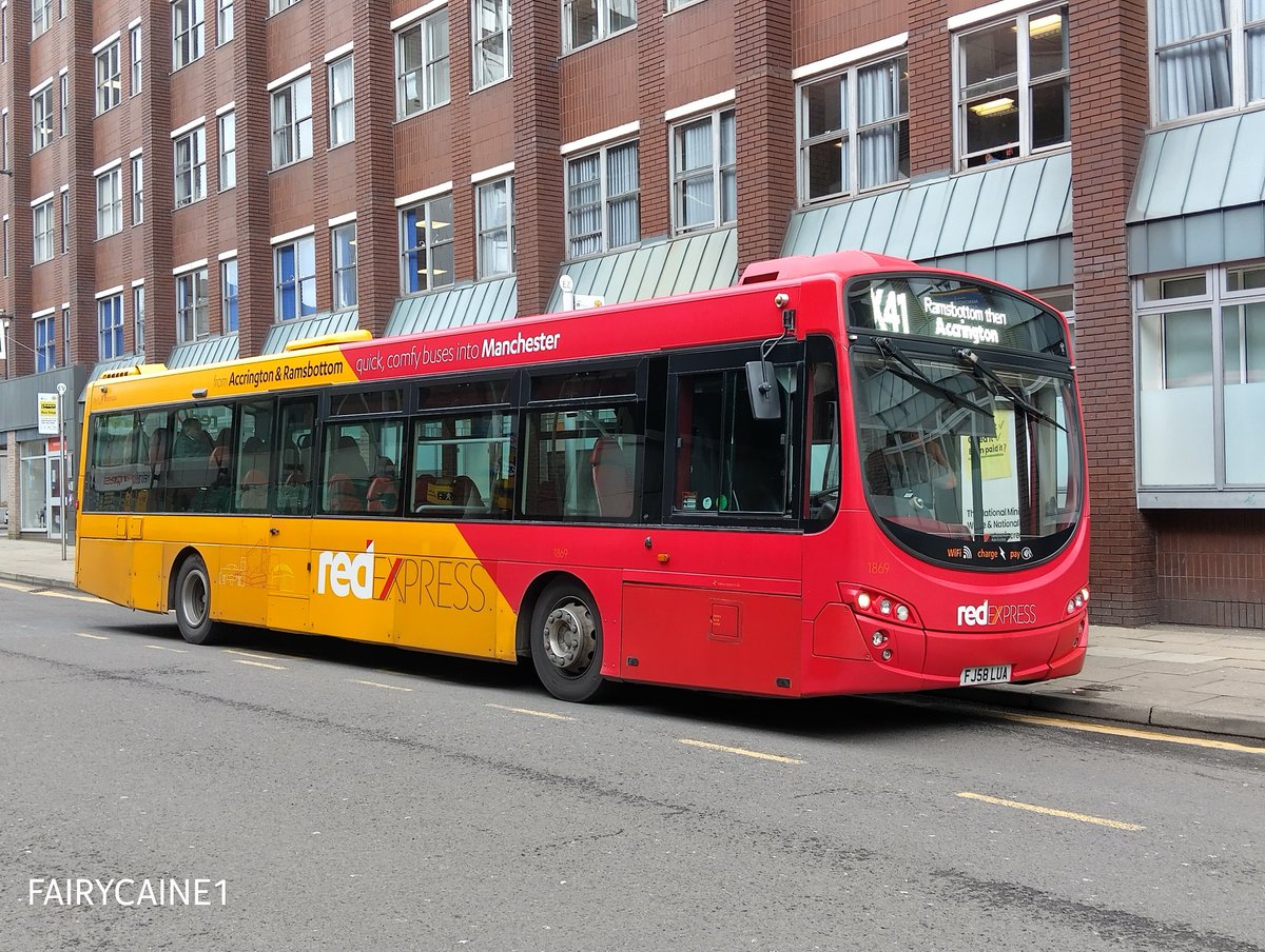 She's red and express to Accrington via ramsbottom ❤️ 

1869 FJ58 LUA
Volvo B7RLE Wright Eclipse 2
Operated by @blackburnbusco
On the X41 Red express to Accrington