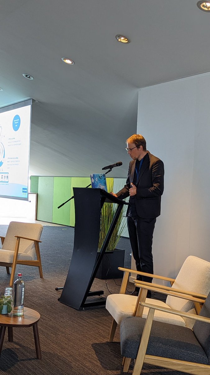@limburg @uhasselt @sciensano Joining in the second session is Bert Vaes from KU Leuven and Intego to talk about #PopulationHealthManagement with the help of #healthdata.

#DataSavesLives