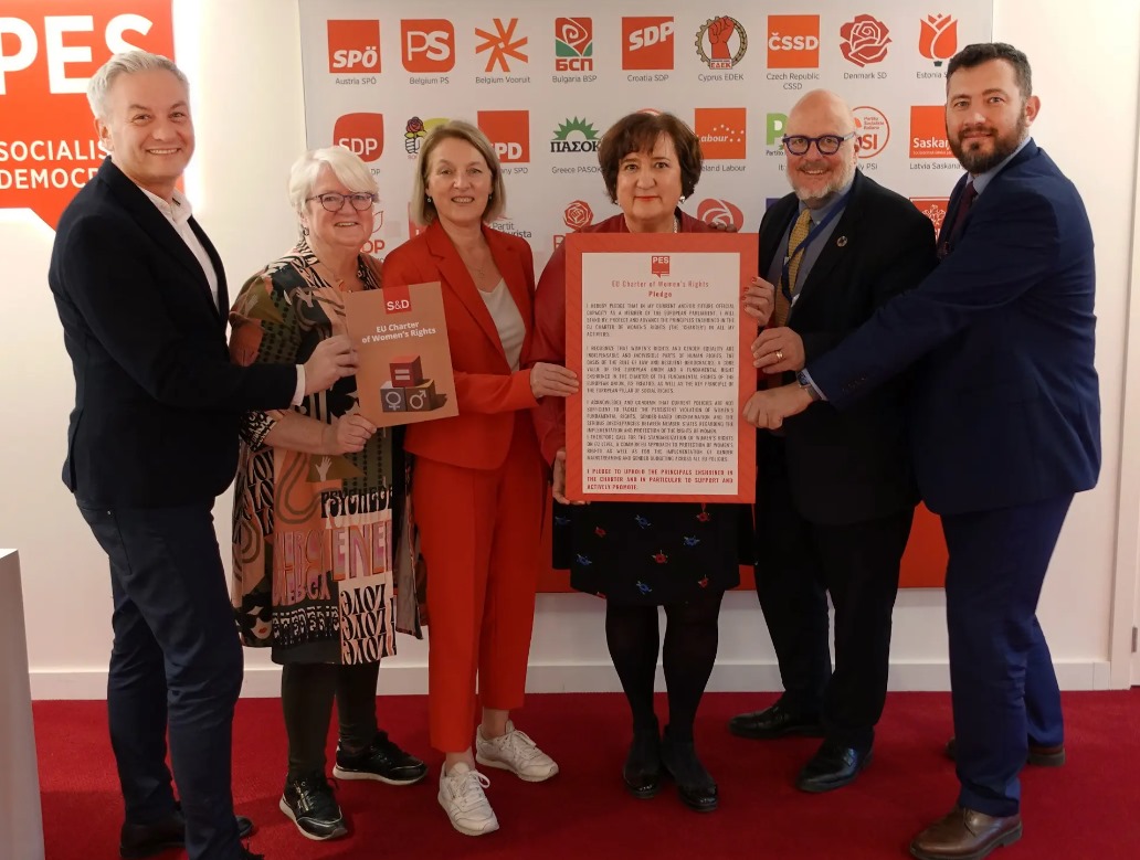 Read about our recent event where @TheProgressives MEPs signed our EU Women’s Rights Charter Pledge 👇 women.pes.eu/equality/pes-e… #PledgeForWomensRights #EUCharterofWomensRights #FeministEurope #EuropeWeWant