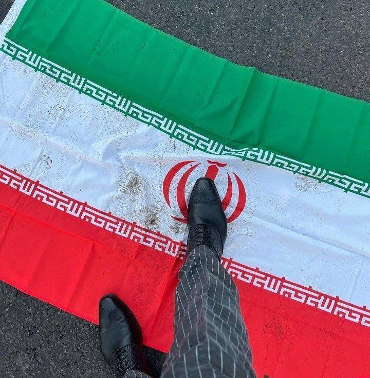 Expectation: The Islamic Regime  thinks people will walk on our flags. 

Reality: