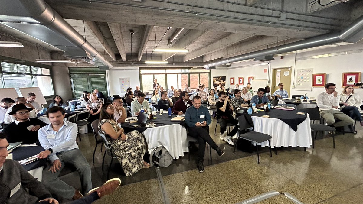 pandya_shani's tweet photo. Day one at @RAEngGlobal’s Frontiers event was mind-expanding! Engaging in dynamic interdisciplinary discussions on the just energy transition. Can’t wait for what’s next! #EngineeringX & #FrontiersDev @UdeA @RAEngNews https://t.co/aTIG9IjyBO