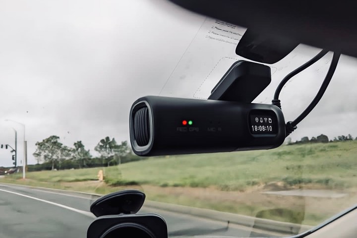 Don’t compromise on safety and security- upgrade to the LINGDU D600 dashcam today and drive with confidence!📷
#lingdu #lingdudashcam #lingdud600 #dashcam #dashcamvideos #dashcamfootage