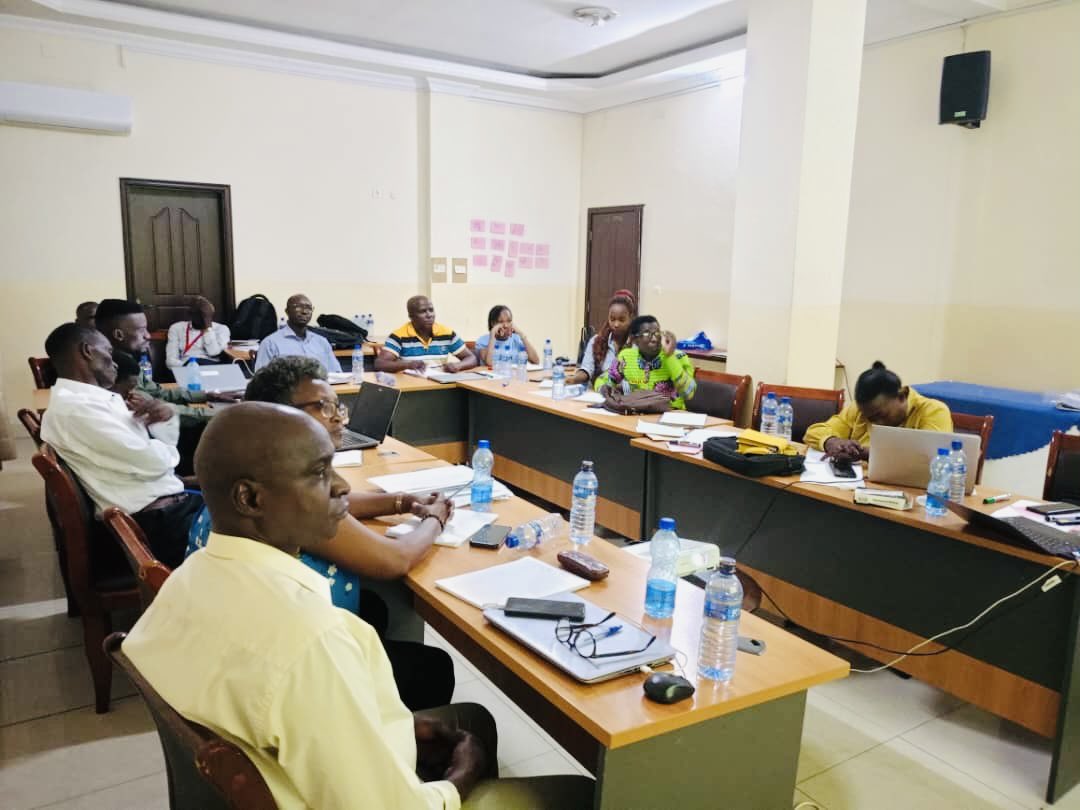 Right now, ActionAid Burundi is undergoing training on human rights-based approach. 

#Humanrights #Training 

How do you describe the term rights? 

#MSTCDC #Capacitydevelopment