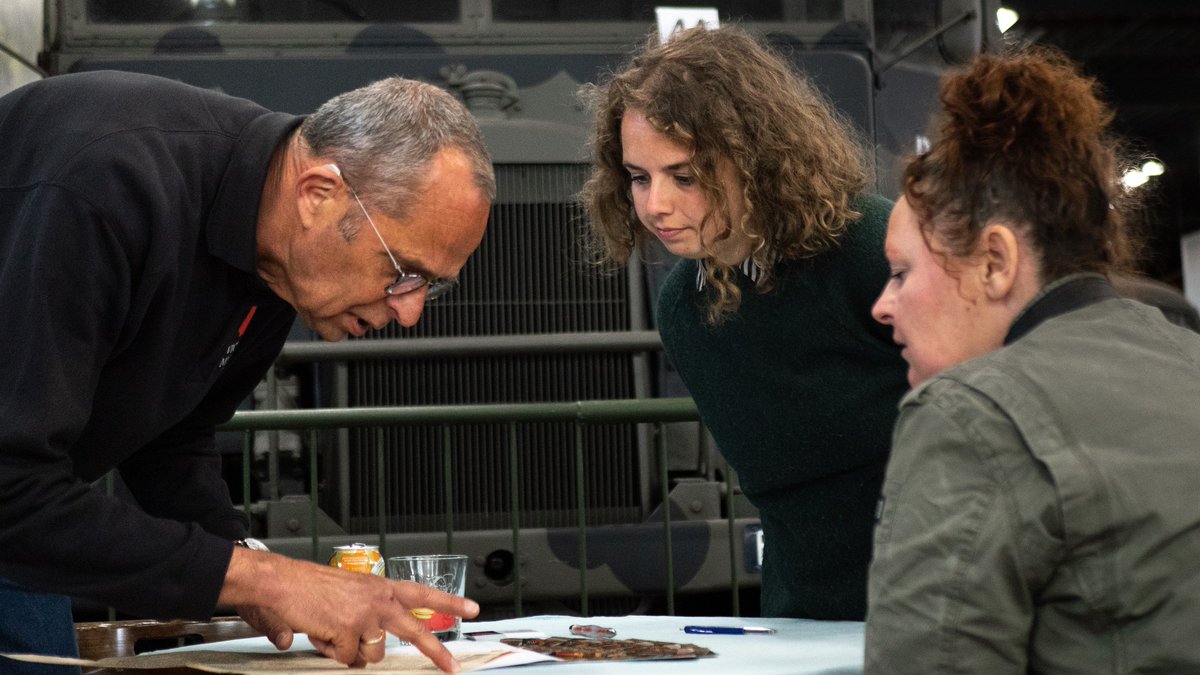 GRONINGER NIET WEGGOOIEN TOUR - Op 28 april, 3 mei en 4 mei touren we door de provincie, op zoek naar objecten, documenten en verhalen uit de Tweede Wereldoorlog. Meer info: museumaandea.nl/zien-en-doen/g…