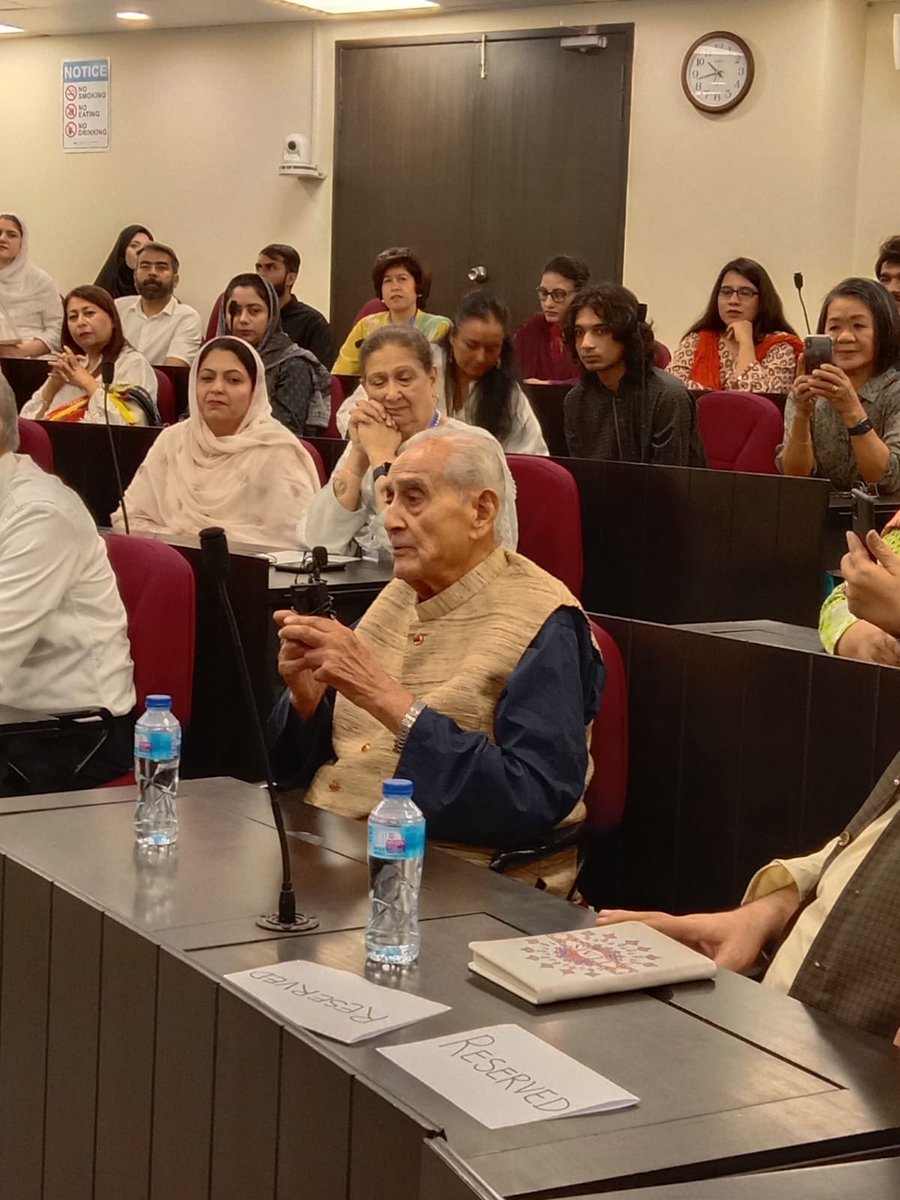 Honoured to have Syed Babar Ali at SOE's 3rd Practicum Showcase Conference. #SOEPracticumConference2024