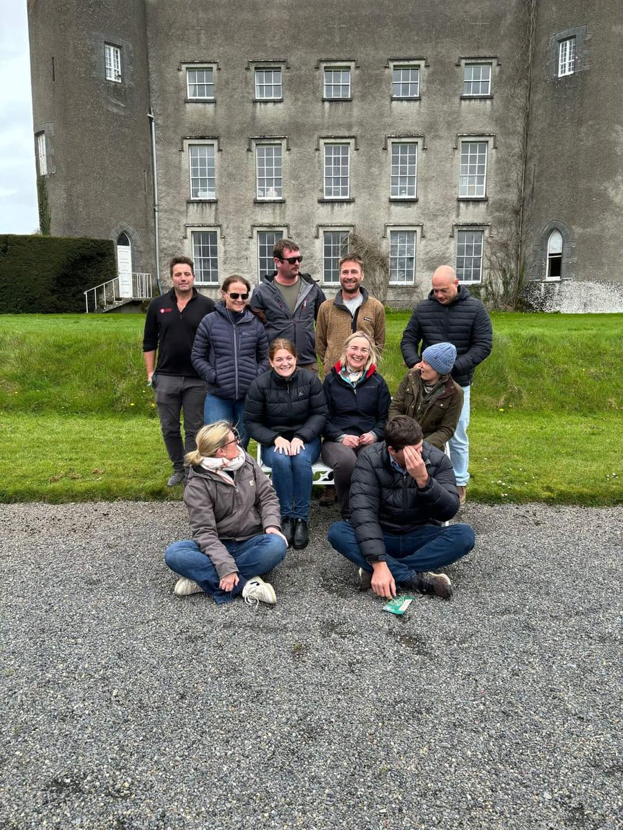 Mt_Briscoe's tweet photo. Tullynally Castle & Gardens group photo! GFP2024
#gfp22024 #nuffieldinternational #irelandagriculture #nuffieldireland #nuffield #tullynallygarden
#tullynallycastle
#westmeath
@HeartlandsIRL https://t.co/wdjHakAQXe