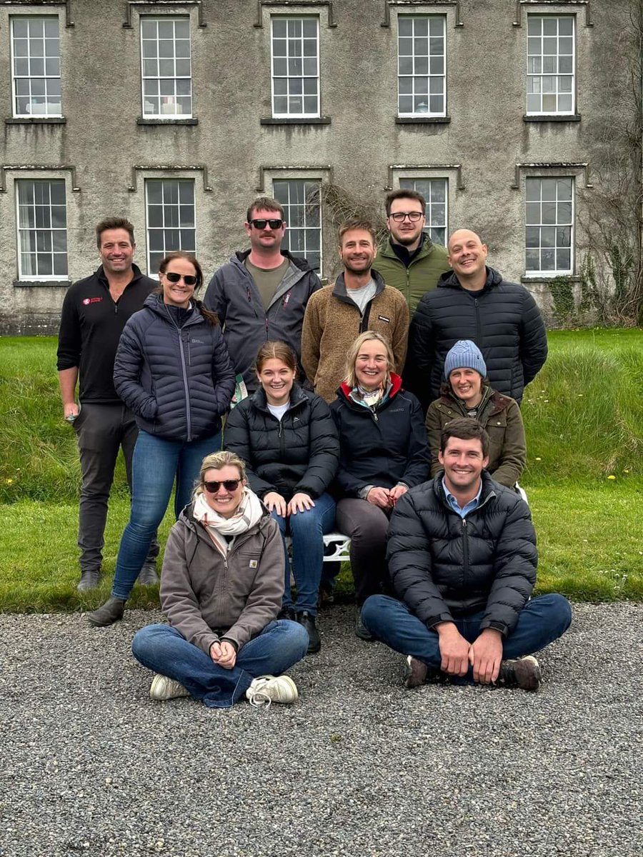 Mt_Briscoe's tweet photo. Tullynally Castle & Gardens group photo! GFP2024
#gfp22024 #nuffieldinternational #irelandagriculture #nuffieldireland #nuffield #tullynallygarden
#tullynallycastle
#westmeath
@HeartlandsIRL https://t.co/wdjHakAQXe