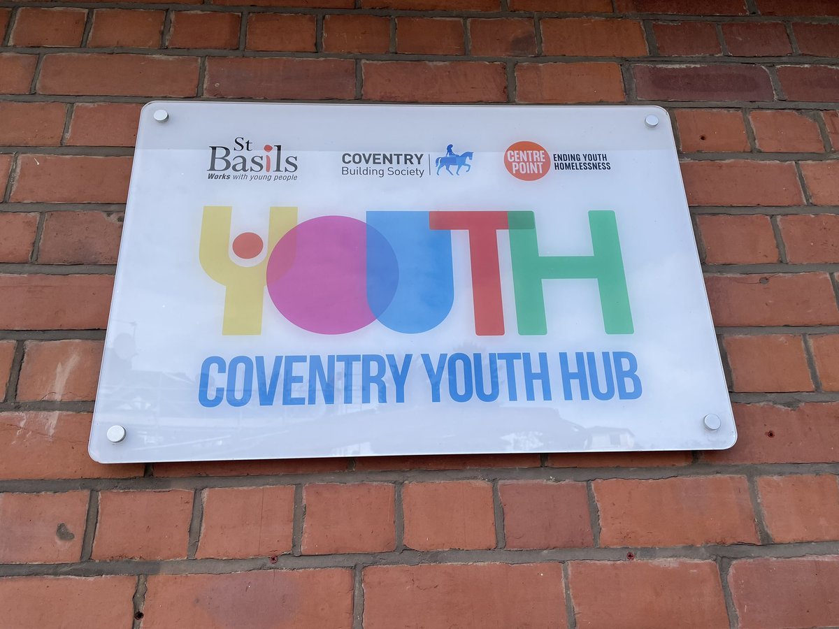 Was great to visit the new @StBasilsCharity youth hub last week is amazing having this new provision for young people who are facing homelessness open in Coventry. @EdgeofCareCov @CoventryBS #Thisiscoventry @Child_Cov