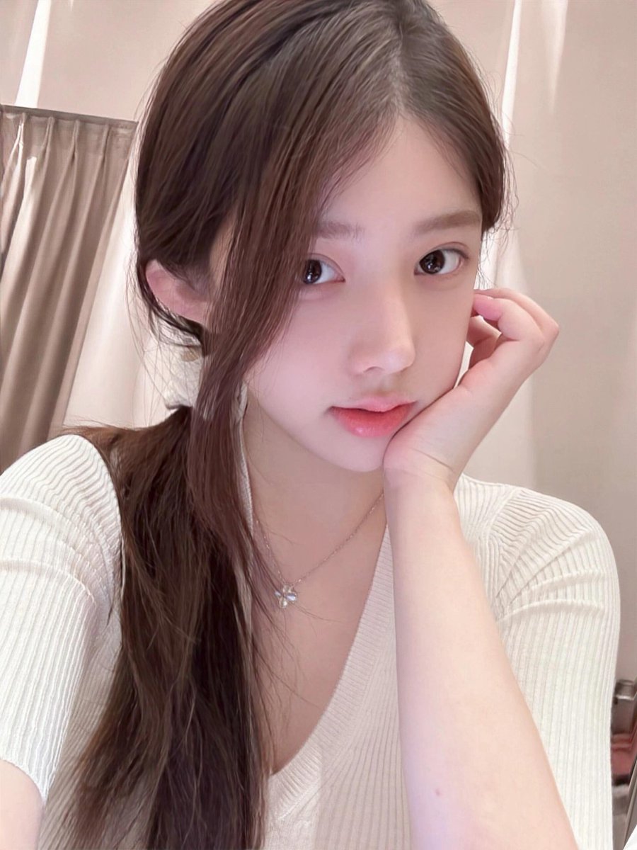 这长相妥妥的幼态脸😍😍