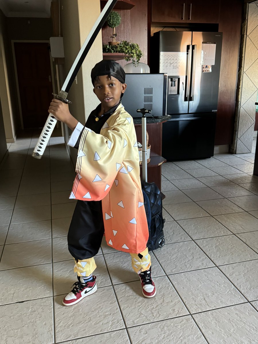 _MaSibiya_'s tweet photo. Even a master swordsman needs an education 📚 (the spray paint ran out before I could finish his hair 😅) https://t.co/bo6zTyDocK