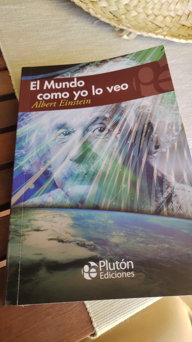 Feliz día del libro!, hoy estaré muy entretenido en <a href="/cpllaranes/">C.P. Llaranes</a> con buenos amigos. Tenemos presentaciones, programa de radio radio y mucho más... Despegamos! <a href="/J_MartinezFrias/">Jesús Martínez Frías</a> <a href="/DavidArtimeEdu/">David Artime García</a> <a href="/EseroSp/">ESERO Spain</a> <a href="/spaceastur/">Spaceastur</a> <a href="/JA_Vaquerizo/">Juan Angel Vaquerizo</a> <a href="/JorgePlaGarcia/">Dr. Jorge Pla-García</a> <a href="/CPROviedo/">CPR_Oviedo</a> <a href="/cpravilesocci/">CPR Avilés Occidente</a> <a href="/cprgijon/">cprgijon</a>
