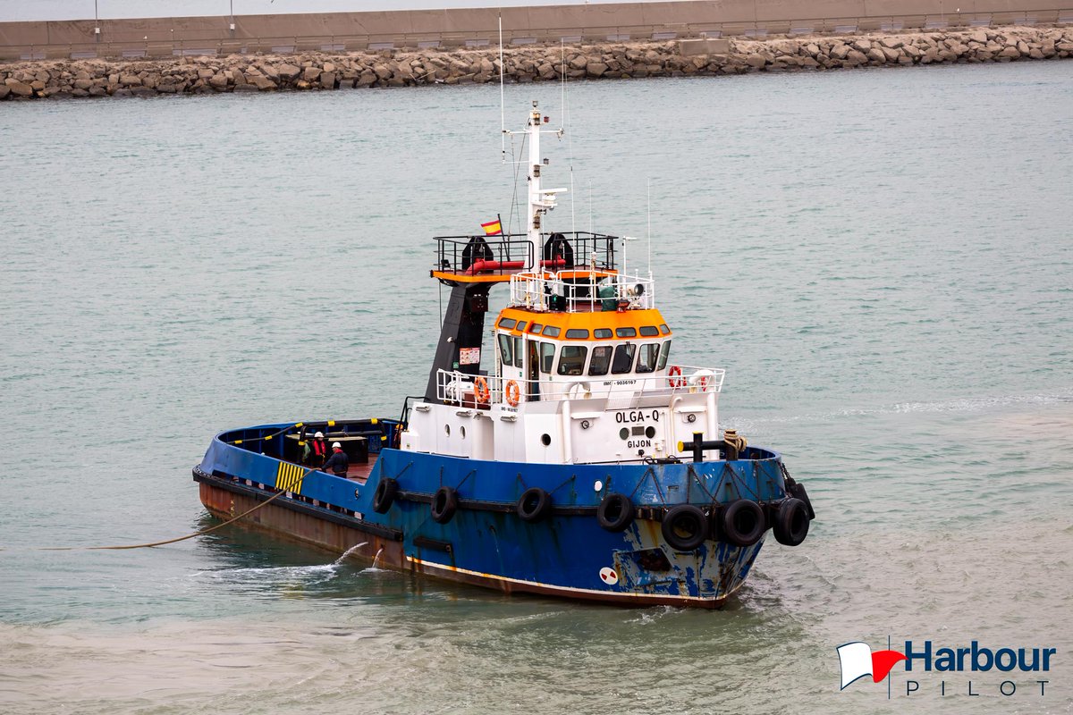 Olga Q working Alcanar/Cemex port. 
harbourpilot.es/wp-content/upl…
#tug #port #Maritime