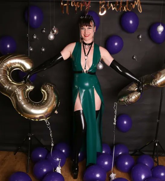 bound2one's tweet photo. Not long until my birthday. Help me celebrate in style  https://t.co/VPaOzdoapC https://t.co/vCscgKby5p