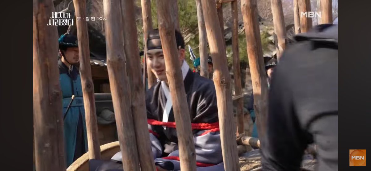 [VIDEO] 240423 #SUHO - <Missing Crown Prince> Drama Making Ep. 3 behind 🔗 youtu.be/LE9D0QOXvJM?si… Ep. 4 behind 🔗 youtu.be/cKvOXkMV-Fo?si… #EXO #엑소 @weareoneEXO