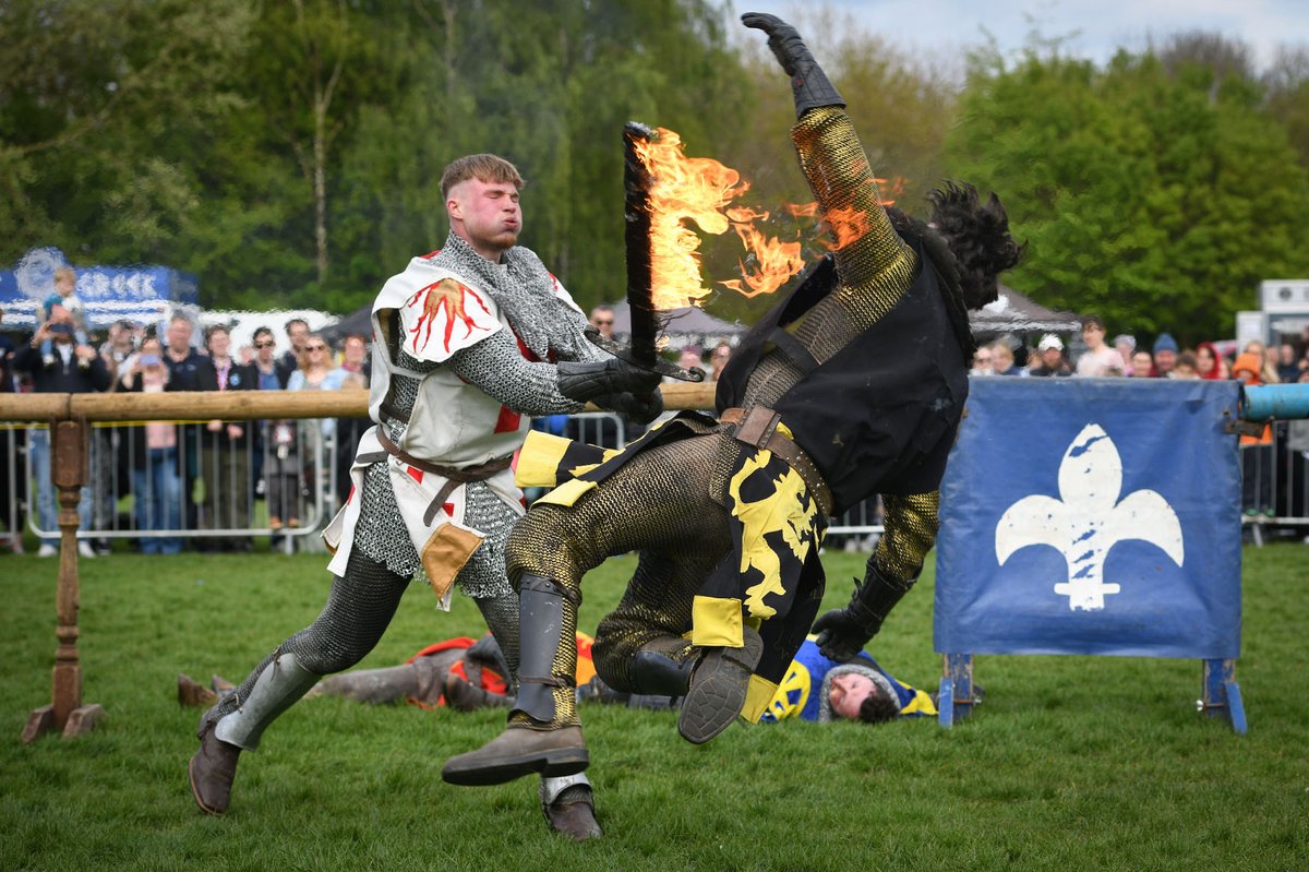 Richard Harris (@richtharris1) on Twitter photo Happy #StGeorgesDay <a href="/TamworthCastle/">Tamworth Castle</a> <a href="/visittamworth/">Visit Tamworth</a> © <a href="/richtharris1/">Richard Harris</a> #photography / <a href="/TamworthCouncil/">Tamworth Council</a> Happy #StGeorgesDay <a href="/TamworthCastle/">Tamworth Castle</a> <a href="/visittamworth/">Visit Tamworth</a> © <a href="/richtharris1/">Richard Harris</a> #photography / <a href="/TamworthCouncil/">Tamworth Council</a>