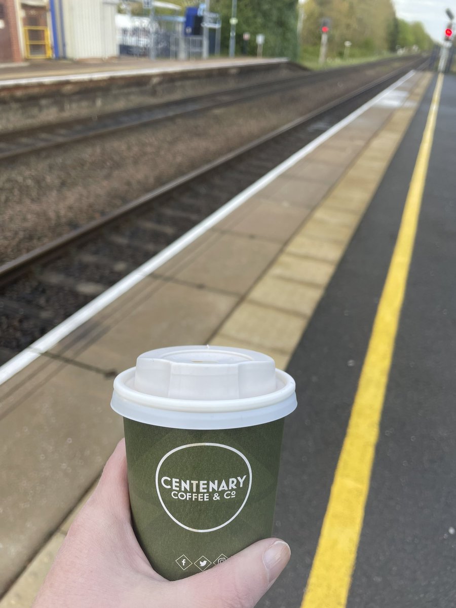 London bound for a client’s leadership event. I’m a huge fan of flexible / hybrid working but it’s also great to see companies bringing people together for events with real purpose.