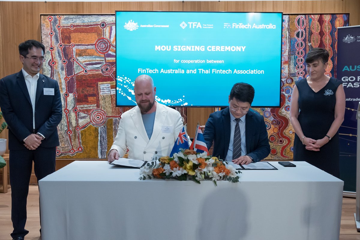 A welcome step in #DigitalEconomy collaboration between Australia and Thailand! Congratulations on a new MoU between @austfintech and @ThaiFintech to promote #fintech capability in both regions. 

Learn more bit.ly/3UaF8XS 

#AusSEAInvested