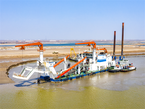 Introducing the YLCSD800 dredger! Fully assembled, tested, and ready for efficient dredging operations. Reliable, efficient, and transportable to any location. #Dredging #MarineEquipment #YLCSD800