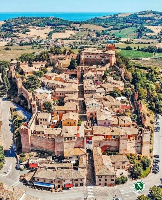 Gradara (PU) @levante_drone_festival