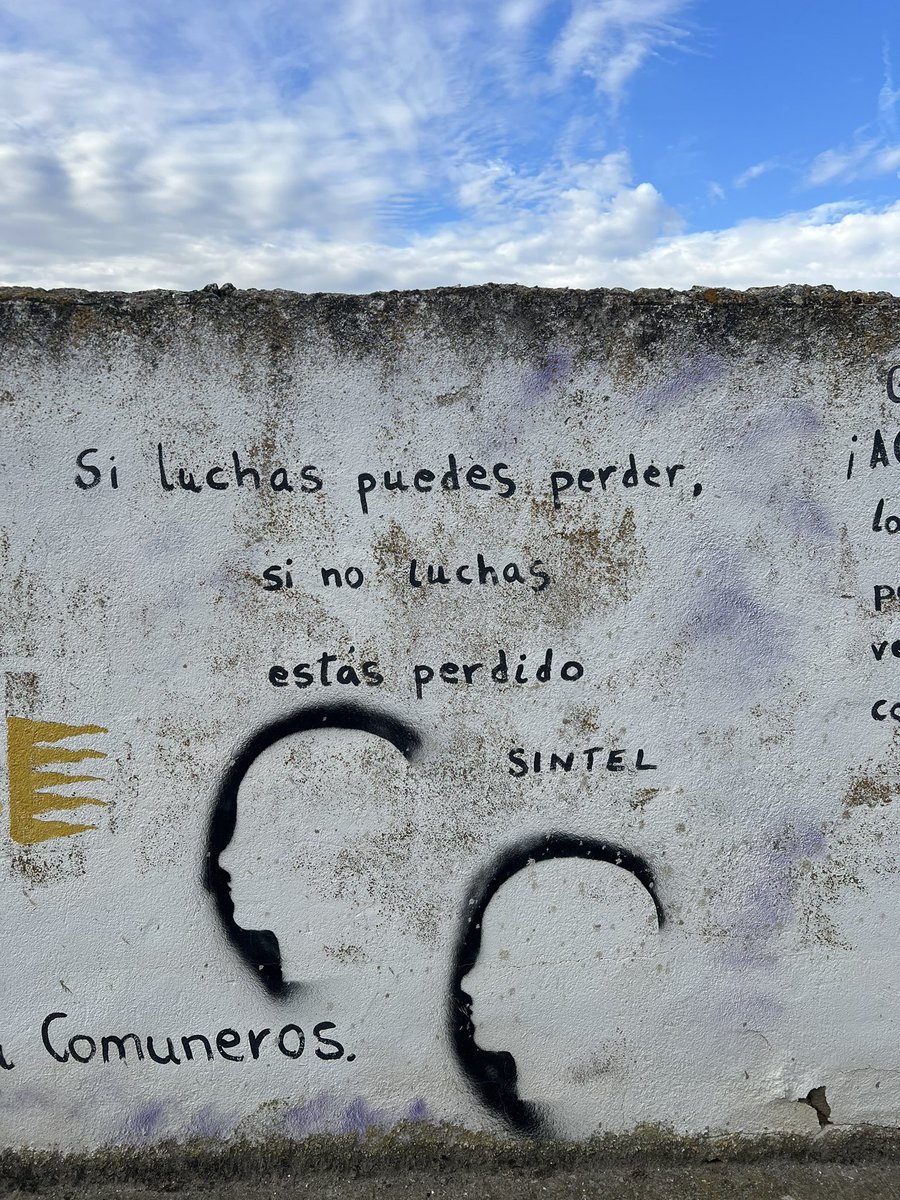 _davidalonso_'s tweet photo. A los antepasados comuneros Padilla, Bravo y Maldonado en la efeméride de la batalla de Villalar para homenajear a quienes sigan en el afán de mejora de las condiciones de vida de los castellanos y leoneses

23 de abril 
Día de Castilla y León https://t.co/C5IixaLSyx