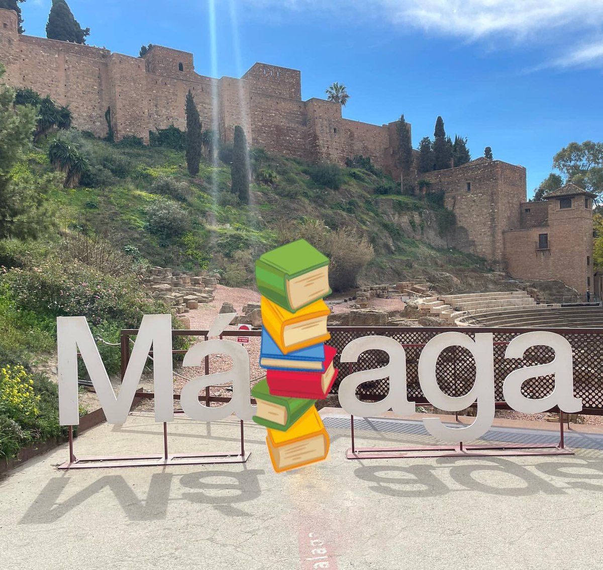 ¡¡ #Buenosdias ☀️ y #FelizMartes desde #Málaga 💜💚 !!! Hoy #23Abril 👉 Feliz #DiaInternacionalDelLibro 📚 ¡ Muchas Felicidades a todas las Reme, Remedios !!! #malagaconacento #vivirenmlg #goodmorning #sunrise #followme