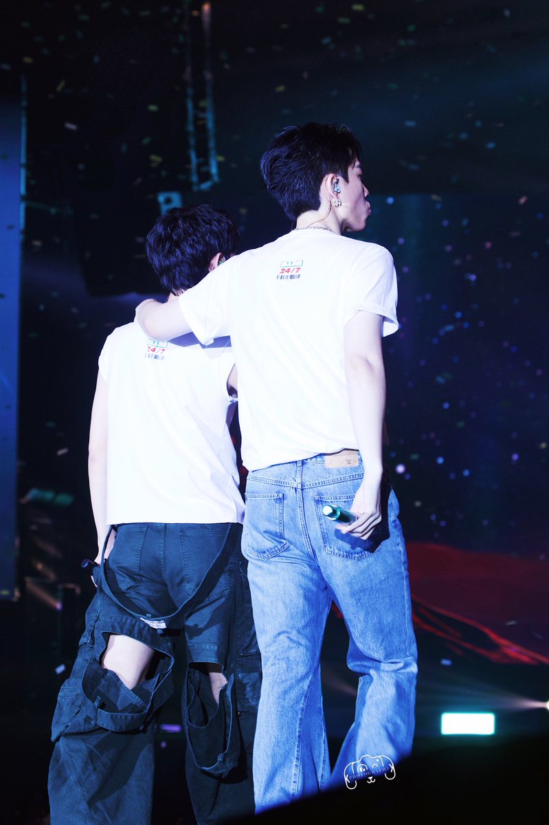 Iam2_dot_'s tweet photo. ૮ ･ ﻌ･ა
20.04.24

PART2 🙏🏻🙏🏻🙏🏻
OFFGUN 💚

#BABII247Concert
#OffGun #ออฟกัน
@AtthaphanP 
#GunAtthaphan #กันอรรถพันธ์
#KKXGUNGUNJPGs https://t.co/cr0v93Ngzm