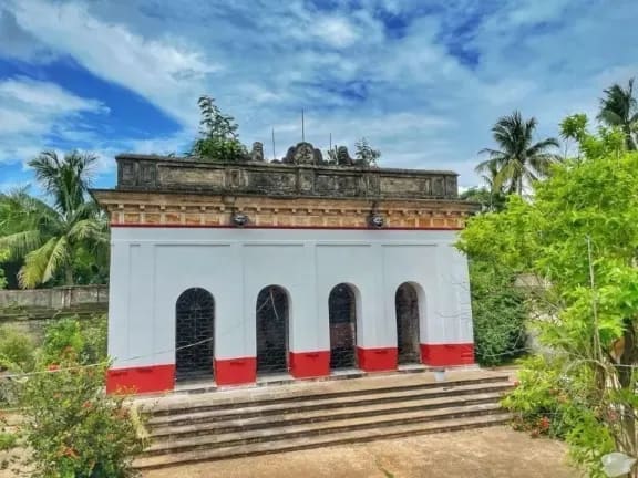 Our Jai Chandi Mata Thakurani Temple at Manirambati, Burdwan #Bengal #Heritage #architecture #history #rajput #culture #zemindary #temple #templearchitecture #burdwan #westbengal #india #bengaltourism #instagood #heritagetourism #bengaltourism