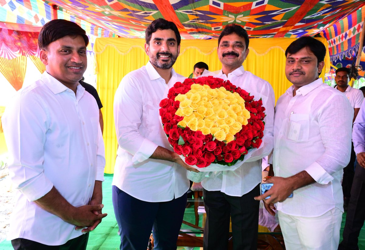 naralokesh tweet picture