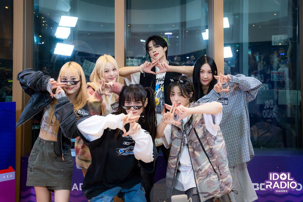 idolradiokorea tweet picture