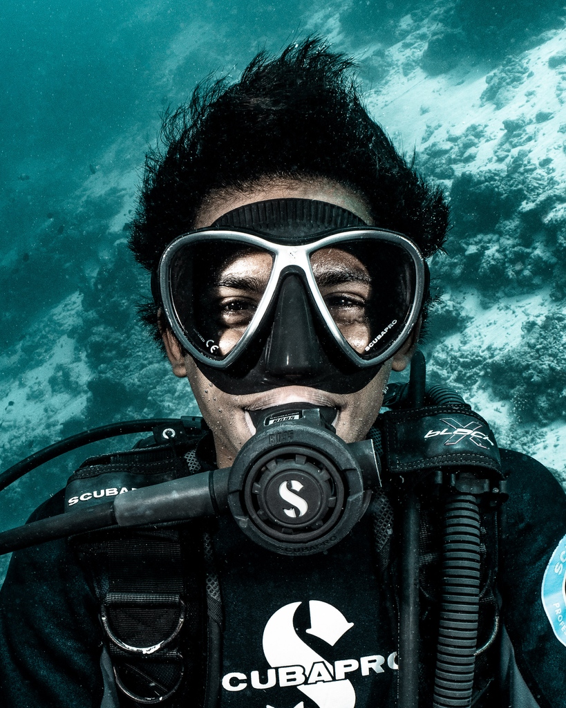 Dive into an awe-inspiring world beneath the waves and uncover the hidden treasures of scuba diving! 🐠✨🌊⁠
.⁠
.⁠
.⁠
.⁠
.⁠
#ScubaDiverLife #MaldivesInsider #PatinaMaldives