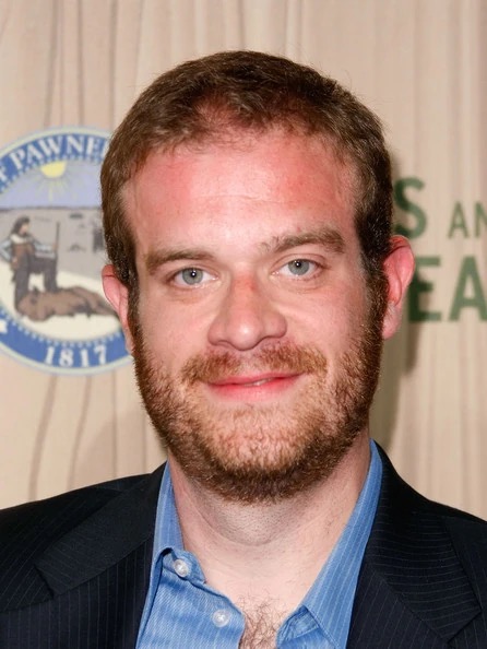 Happy birthday @ericjedelstein ! #WeBareBears #TheGhostAndMollyMcGee #AmericanDad #ModernFamily #Clarence #TheGoldbergs