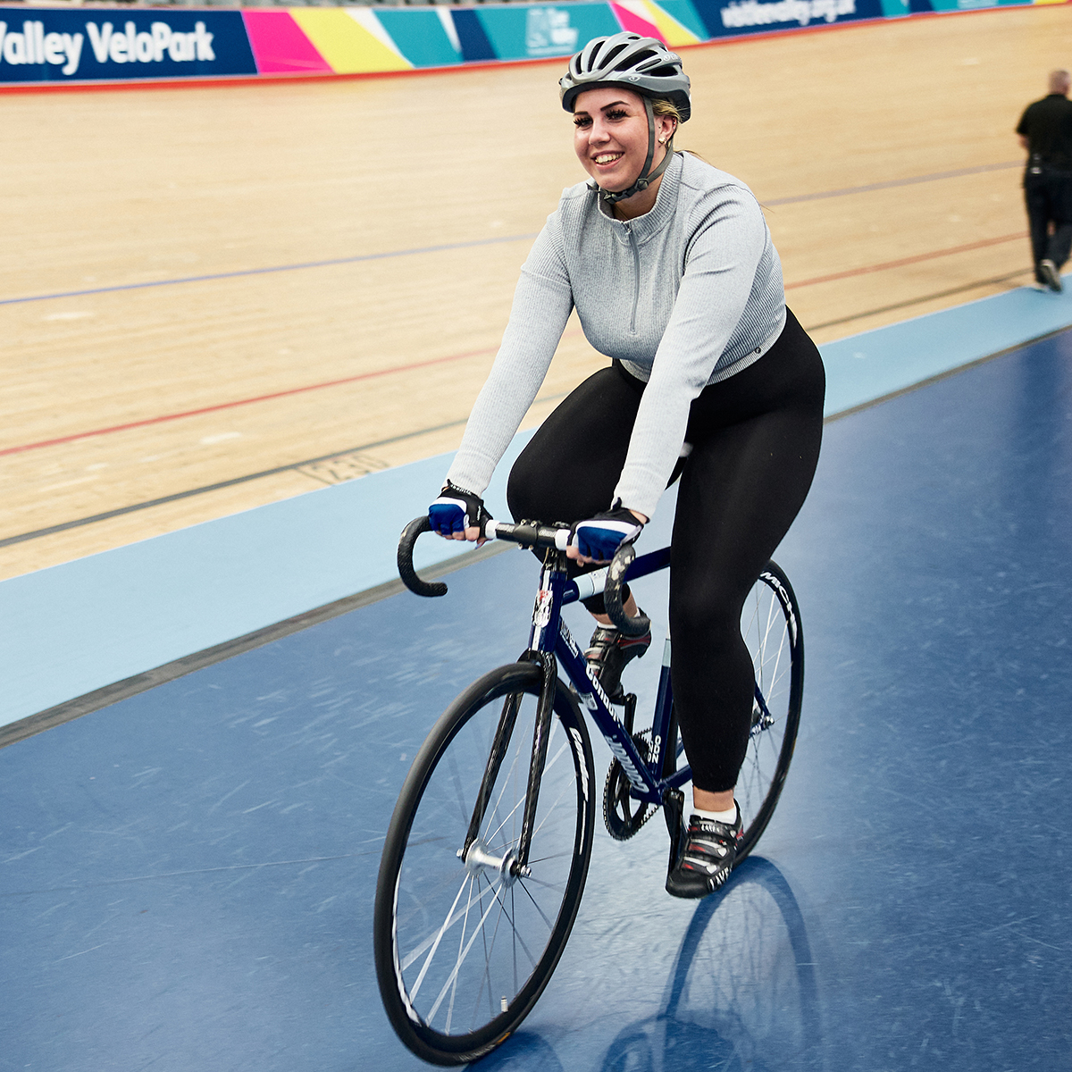Join our women-only track session, welcoming riders of all levels! No accreditation required, just a passion for cycling. Enjoy tailored activities blending sprint and endurance. 🚴‍♀️💪 Book today 👉 brnw.ch/21wJ4HM