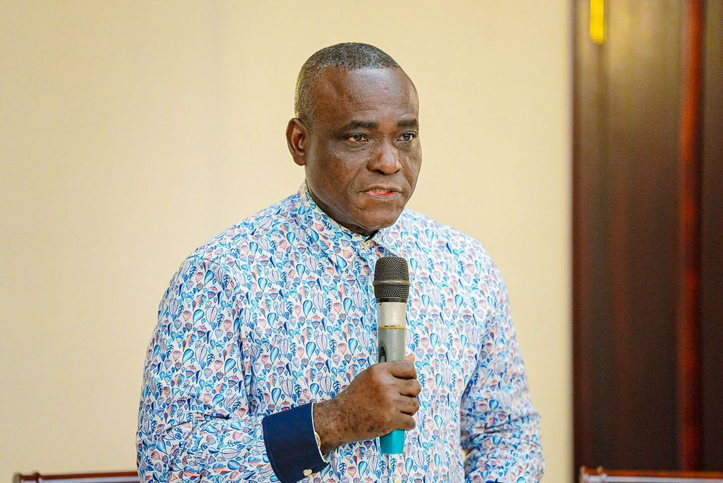 Over the weekend, history was made at Government House Uyo as we set aside political differences to embrace unity and progress.
It was an inspiring moment to witness past and present National Assembly members from all parties come together to pledge support for our shared vision