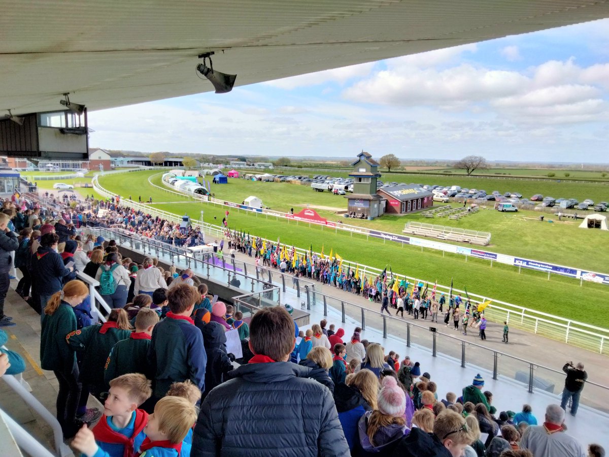 genesis_esu's tweet photo. On Sunday we celebrated #StGeorgesDay at #beverleyracecourse together with @BandHScouts the pancakes were yummy! https://t.co/Exmx2ckf7t