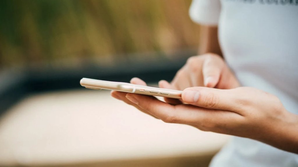 zazoomblog's tweet photo. Marocco nasce l’app di incontri halal e qualcuno chiede: “La consiglieresti a tua sorella?” - #Marocco #nasce #l’app #incontri https://t.co/wjQJlS00vY https://t.co/LJqlEPj9gq