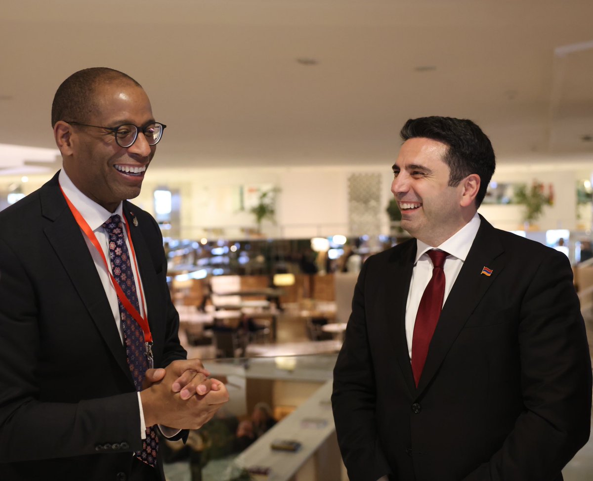 Excellent meeting with Speaker of the House of Commons of Canada, @GregFergus, at #EUSC. Discussed security situation in the South Caucasus and Eastern Europe. The political dialogue between #Armenia 🇦🇲 & #Canada 🇨🇦 is robust, and I'm confident we'll enhance our bilateral and…