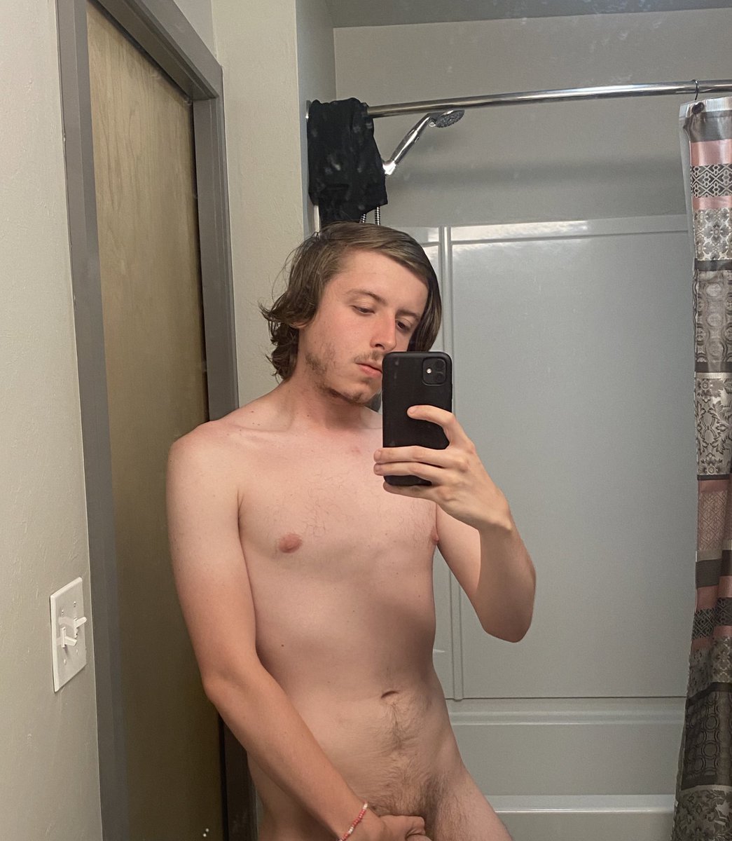 BWCMatt's tweet photo. Returning to #nsfwtwt after a long break, like this post or hop into my DMs to be mutuals

•22
•bisexual
•8”
•DM me for free 🍆 
•Pics and Vids always get faster replies than “hey” https://t.co/rXunzrzEG3
