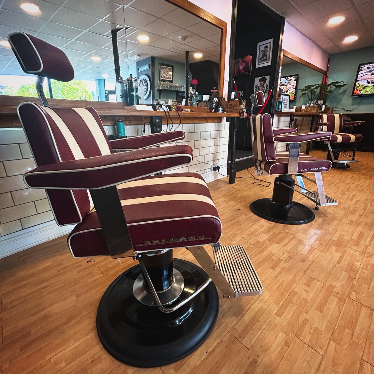 Visit Your Barber .. 💈

First impressions matter Guys! .. and your hair/ hairstyle is the first thing people notice .The right shape and style can boost your confidence and self-esteem It’s a form of self-expression that reflects your personality and style. 
#WorcestershireHour