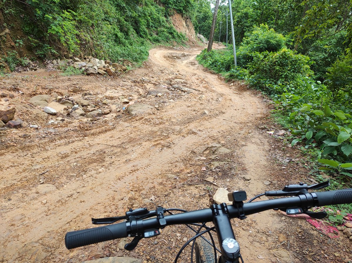आउनुस हो आउनुस 
साइकल चलाउने 🚴‍♂️