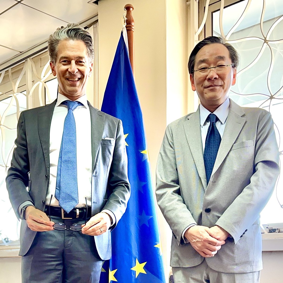 Yesterday, I was happy to welcome to Uganda my new Japanese colleague, Ambassador Sasayama Takuya @JapanEmb_Uganda. I wish him good luck in his new mission and look forward to close cooperation! Japan is one of the EU’s closest and most like-minded partners. 🇪🇺🤝🇺🇬🤝🇯🇵