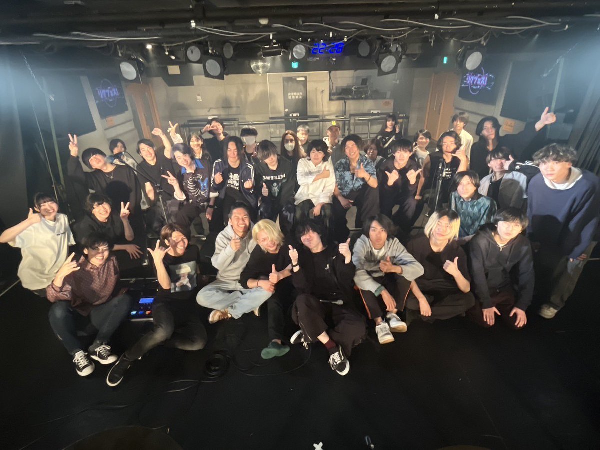 bot_ikenishi's tweet photo. ベースオントップ池袋西口店ヒラヤマリクpresents.
リクフェス!vol.2
ありがとうございました🎉✨
#ベースオントップ #新宿ZircoTokyo
#CATCHMEYESTERDAY #notcollective #アウフヘーベン #THEEVERCRAZE #WTRWRKS #KirschBonBon #CozyLand #SAIKA #FOSSA #ヒラヤマリク https://t.co/JM07YGlN0P