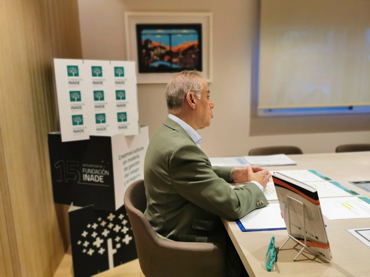 FundacionInade's tweet photo. Comienza #EspacioInade 🔴

Hoy nos acompañan las compañías:

➡️ #Asefa
➡️ @onLygal_esp

Ambas forman parte de nuestro Consejo Asesor. https://t.co/EZdbSAjiLo